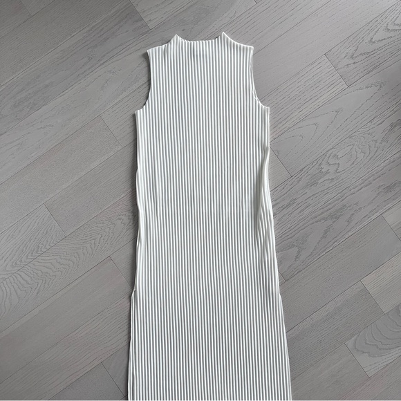 Babaton OPTIMIZE Dress Size XS - Picture 7 of 11